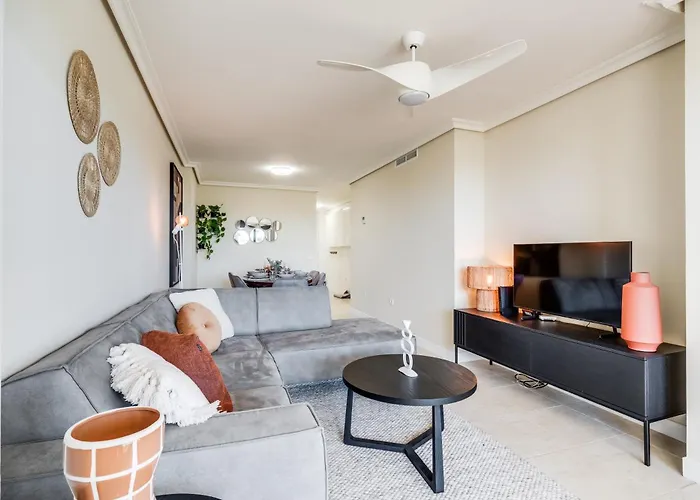 Luxury Sunset Golf With Spacious Private Garden & Seaview