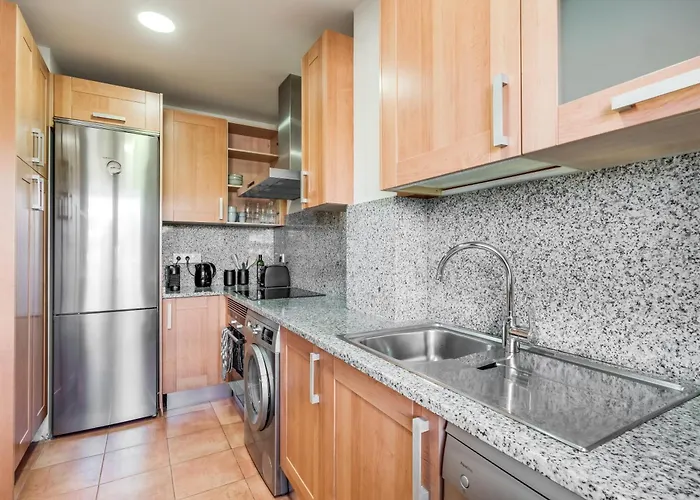 Luxury Sunset Golf With Spacious Private Garden & Seaview * Estepona