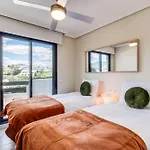 Luxury Sunset Golf With Spacious Private Garden & Seaview