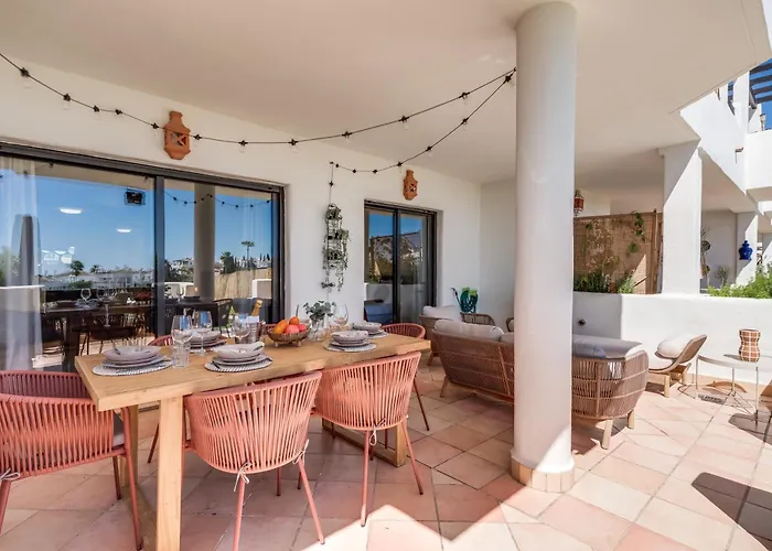 Luxury Sunset Golf With Spacious Private Garden & Seaview Appartement *